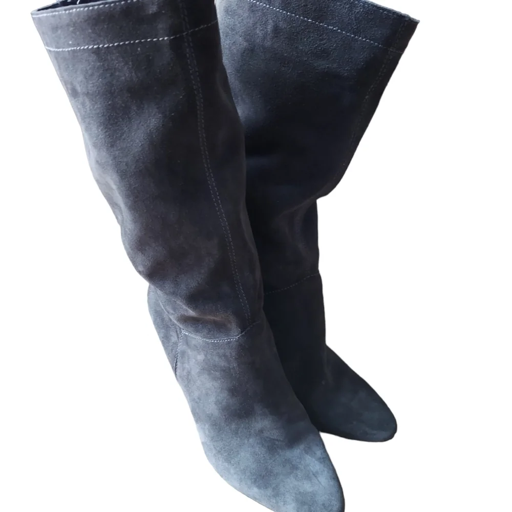 8/38.5 1.State gray boot‎